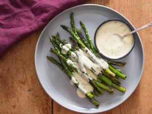 20190321-asparagus-miso-bearnaise-vicky-wasik-21