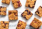 20190429-fruit-oat-bars-vicky-wasik-22