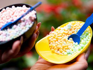 20200701-dippin-dots-shutterstock-1