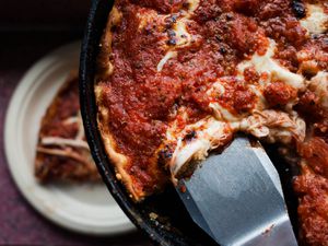 Chicago Deep Dish Pizza