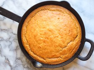 Bobby Flay 10-Inch Cast Iron Skillet With a baked cake