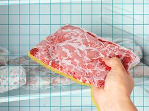 Graphic of pulling meat from the freeze